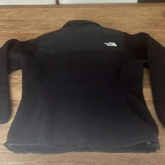 North Face Black Fleece Jacket - Picture 6 of 13